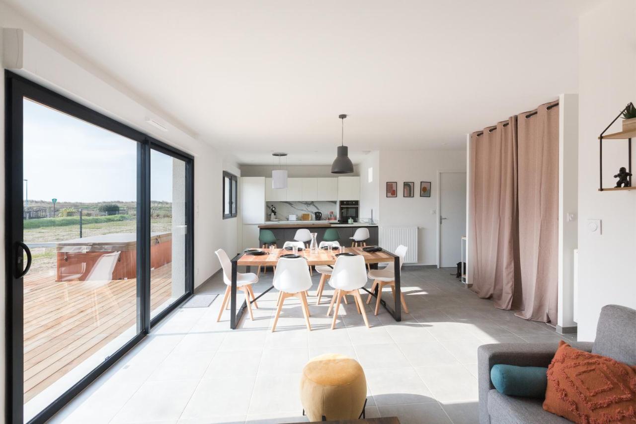 Вилла Sea House With Jaccuzy Bretteville-sur-Ay Экстерьер фото